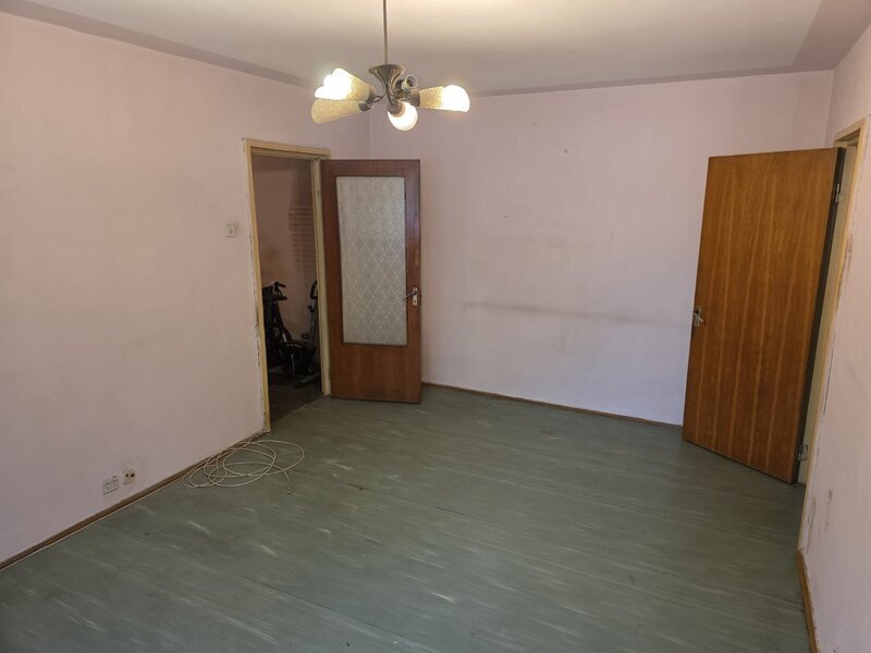 1 Decembrie 1918 intersectie Liviu Rebreanu, 15 minute metrou, Auchan