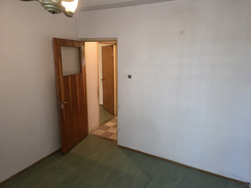 1 Decembrie 1918 intersectie Liviu Rebreanu, 15 minute metrou, Auchan